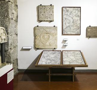 maurizio donzelli, galerie italienne, museo civico medievale
